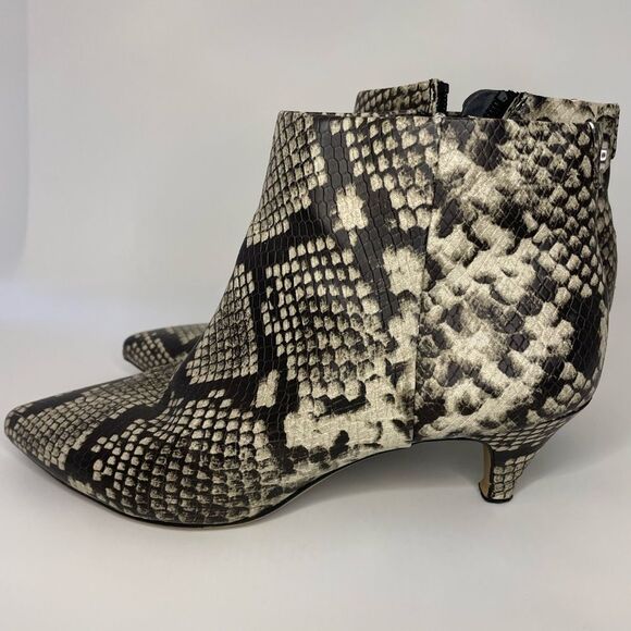 Circus by Sam Edelman Kirby Booties Embossed Pointed-toe Cashmere Snake Print 7M - Picture 2 of 7